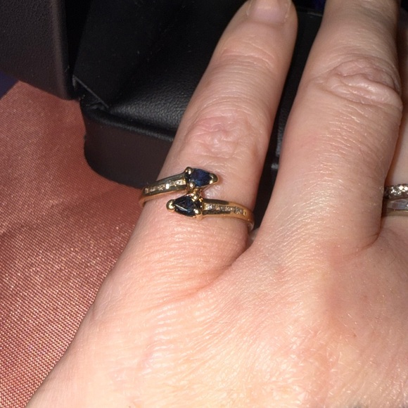 /traded/14K Gold Bypass Ring with Blue Sapphires and Diamonds - Picture 5 of 10